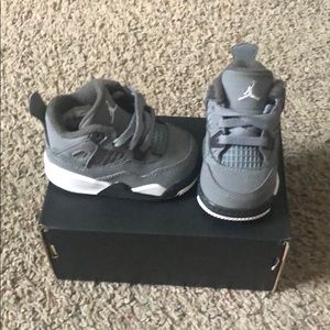 Jordan 4 Retro